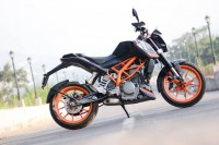 Ebony Black KTM Duke 390
