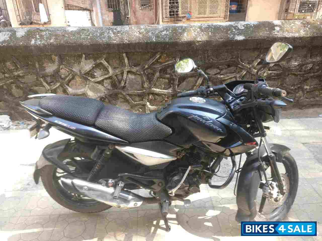 Black Bajaj Pulsar 135LS