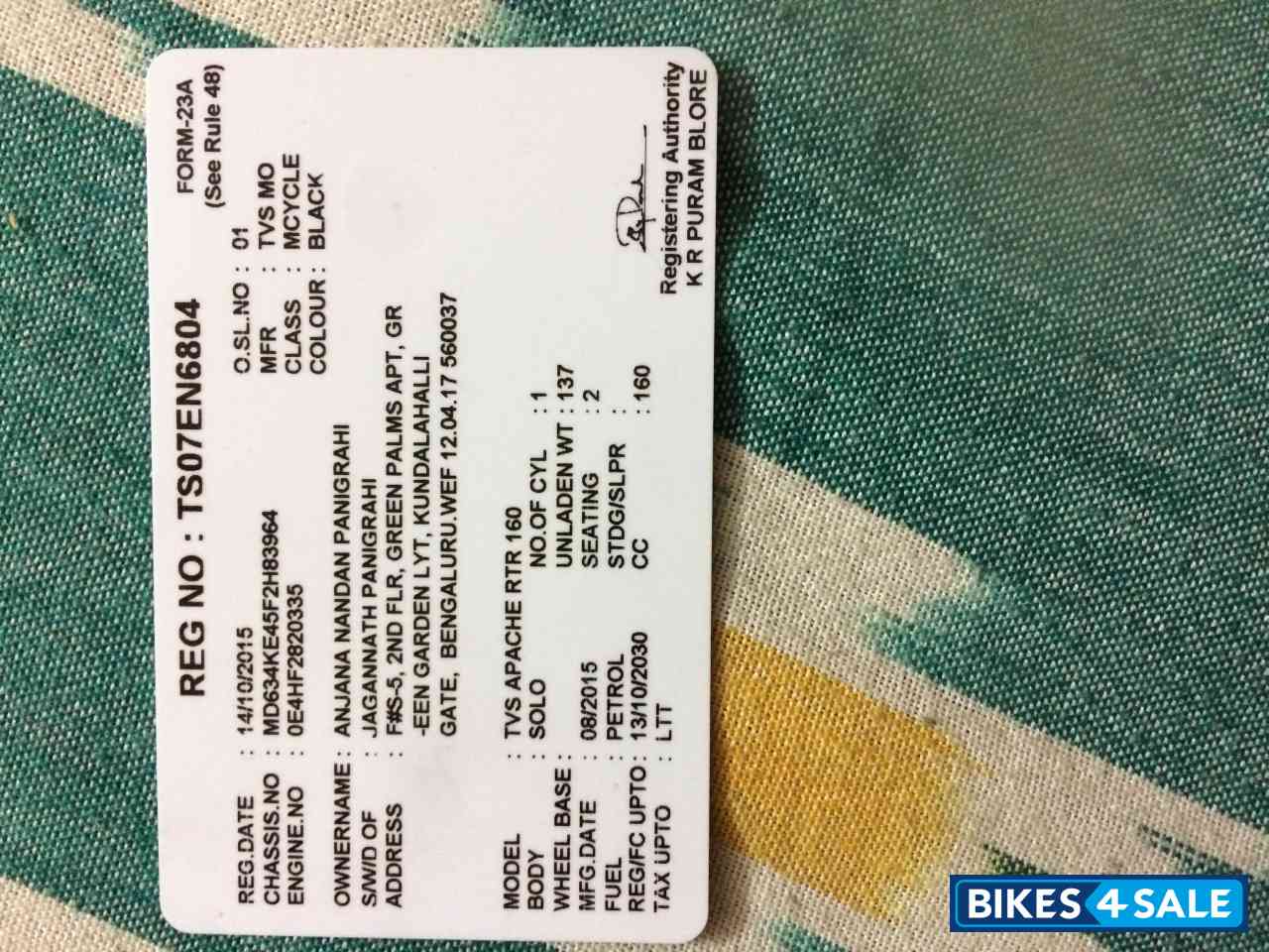 Black TVS Apache RTR 160