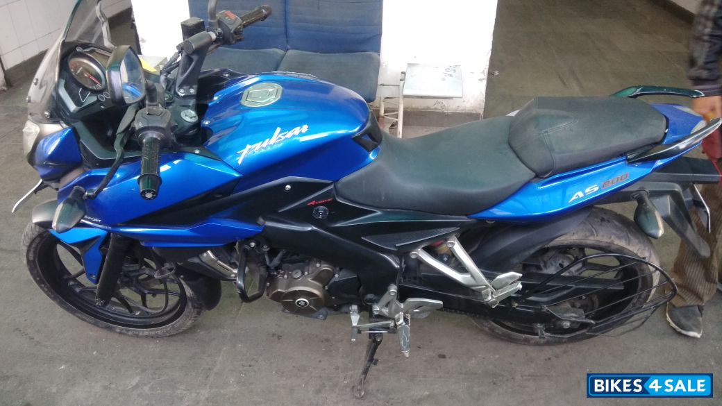 Blue Bajaj Pulsar AS 200