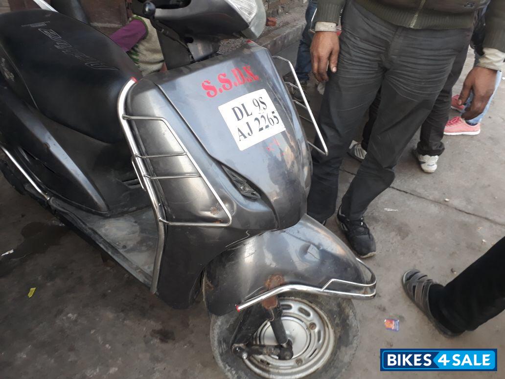 Grey Honda Activa