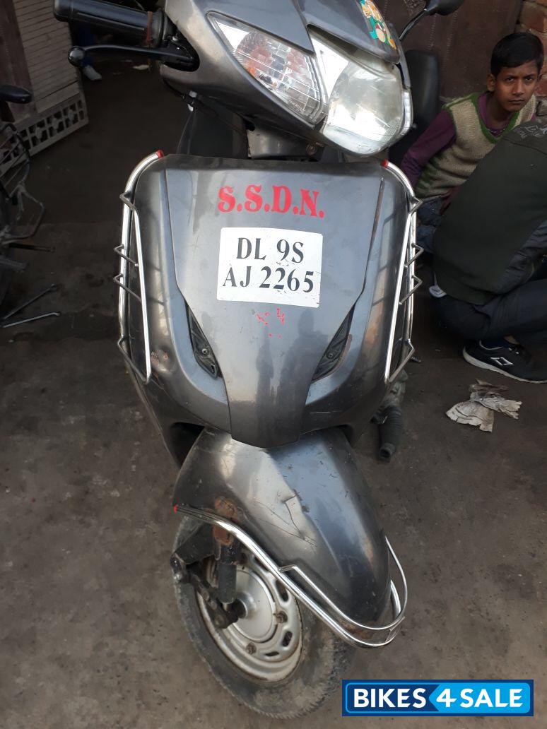 Grey Honda Activa