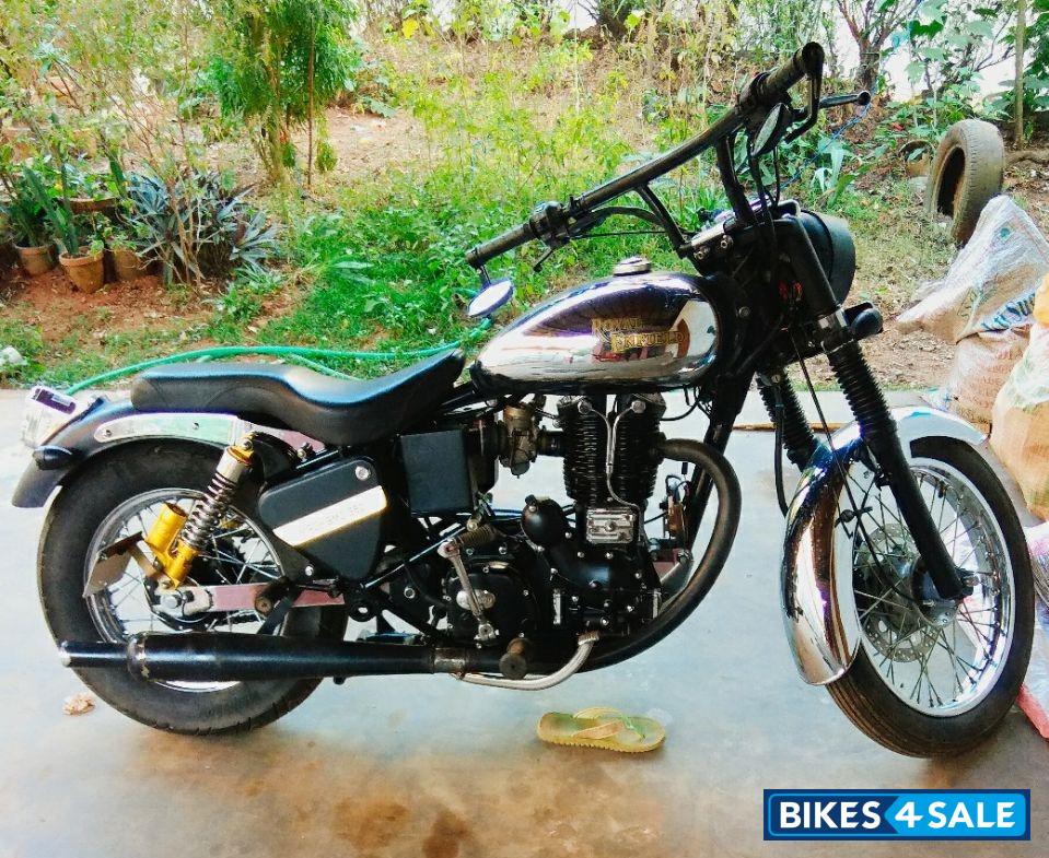 Chrome And Black Royal Enfield Bullet Machismo A350