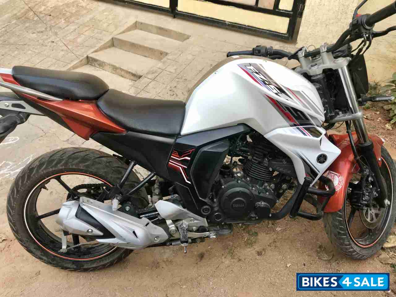 White Orange Yamaha FZ-S FI V2