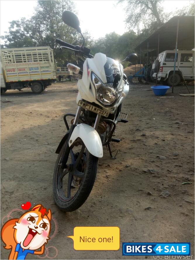 White Suzuki GS 150R