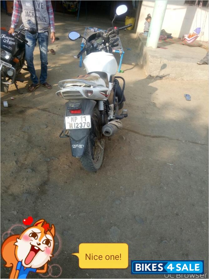 White Suzuki GS 150R