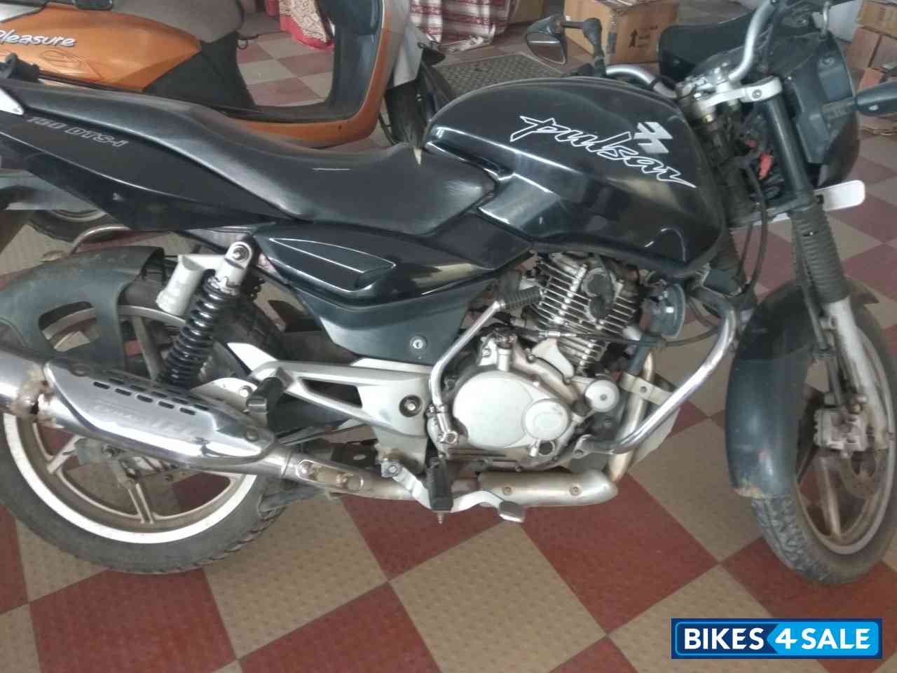 Black Bajaj Pulsar 150 DTSi Black Bajaj Pulsar 150 DTSi