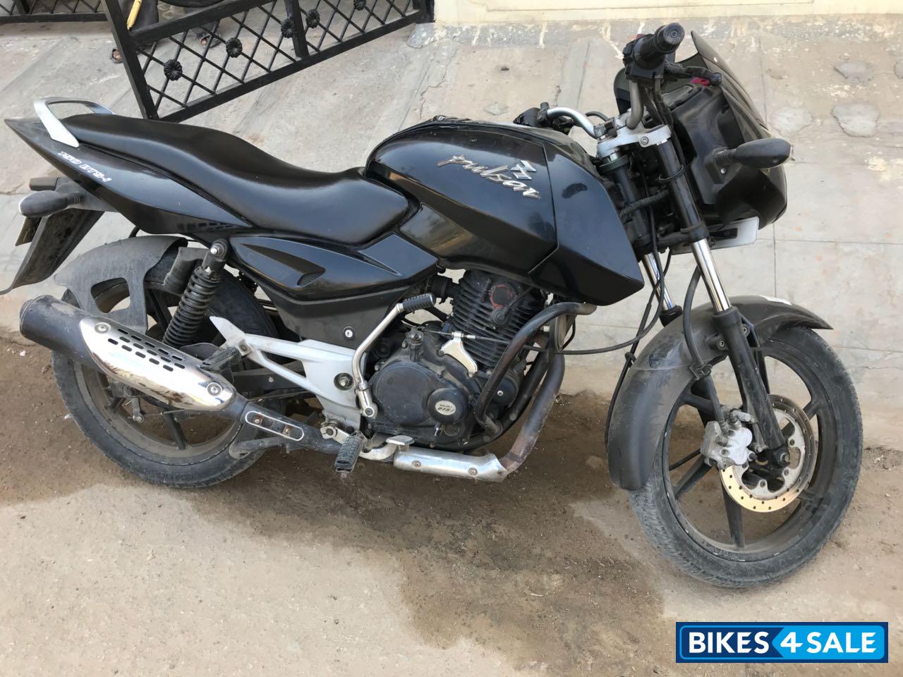 Black Bajaj Pulsar 150 DTSi Black Bajaj Pulsar 150 DTSi