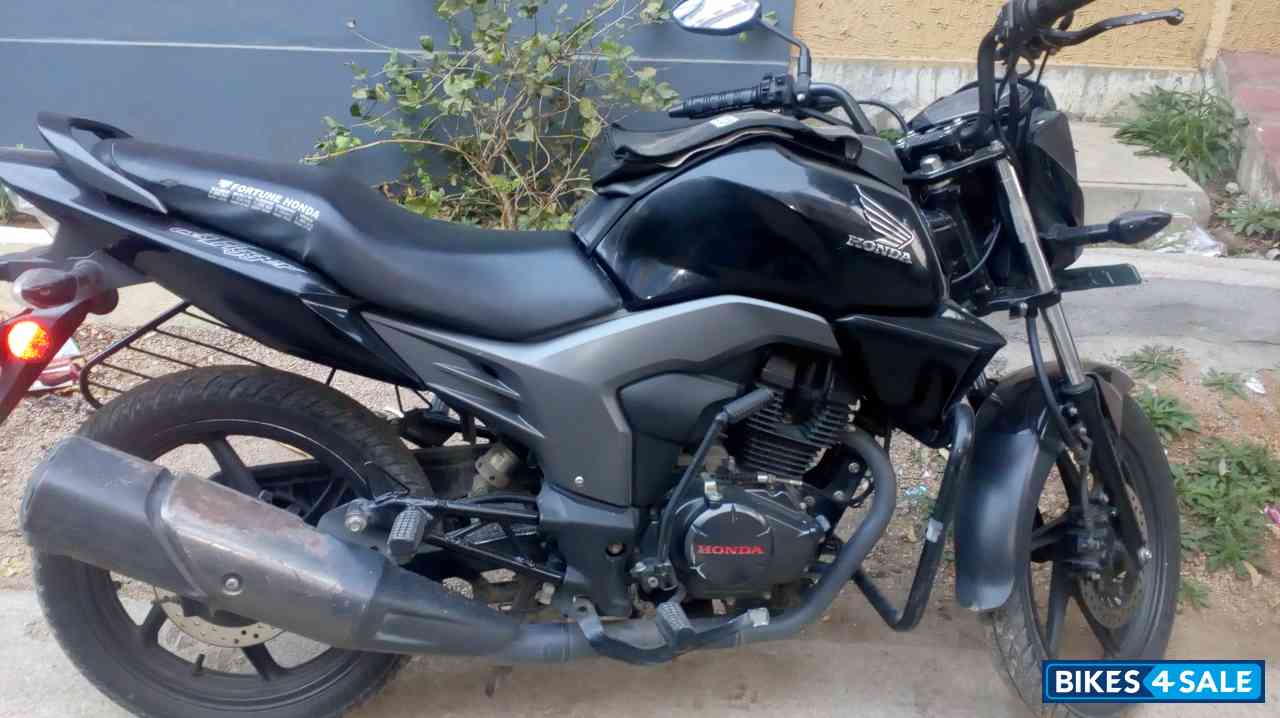 Black Honda CB Trigger