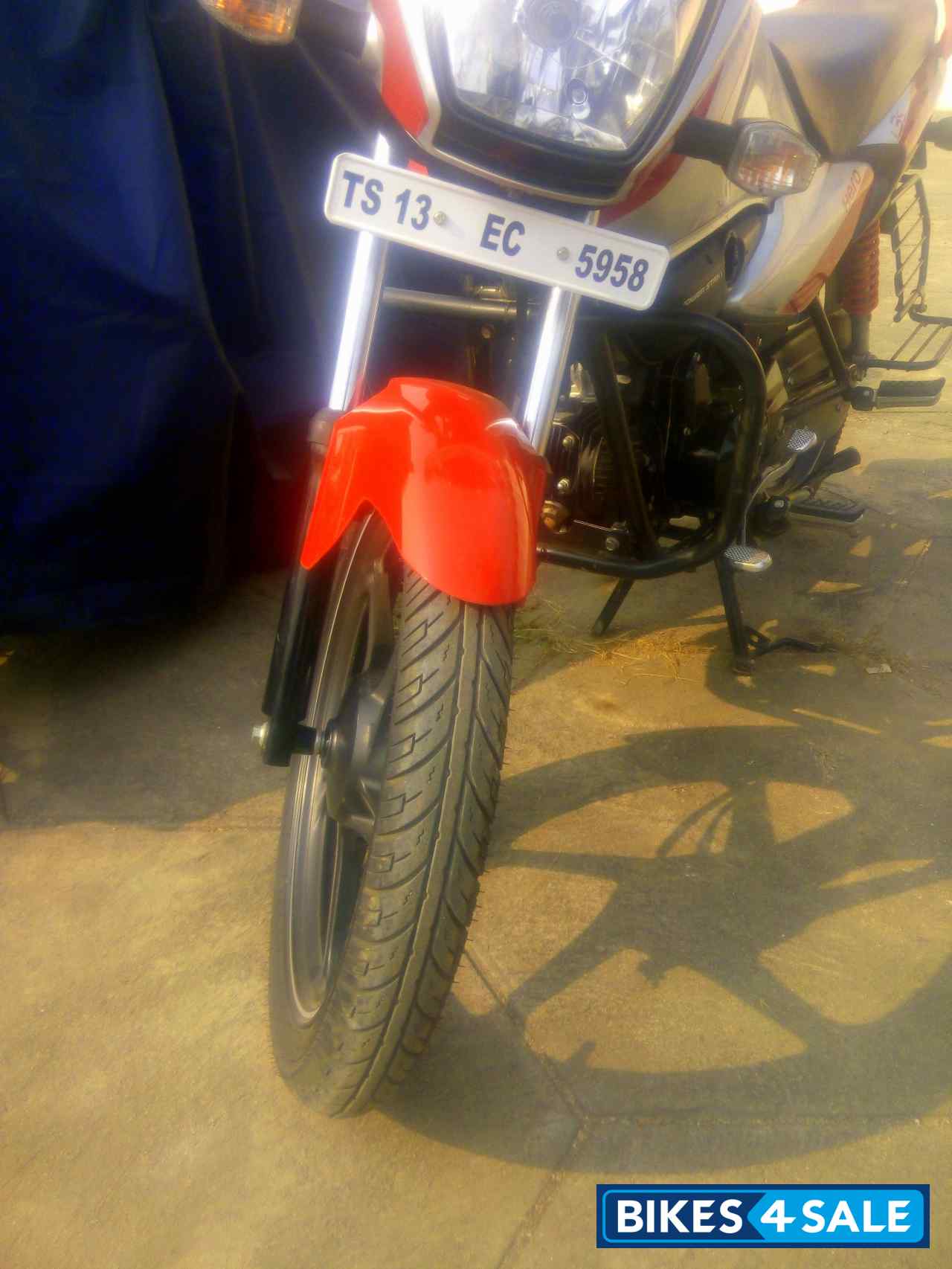 Red & Black Hero Splendor iSmart