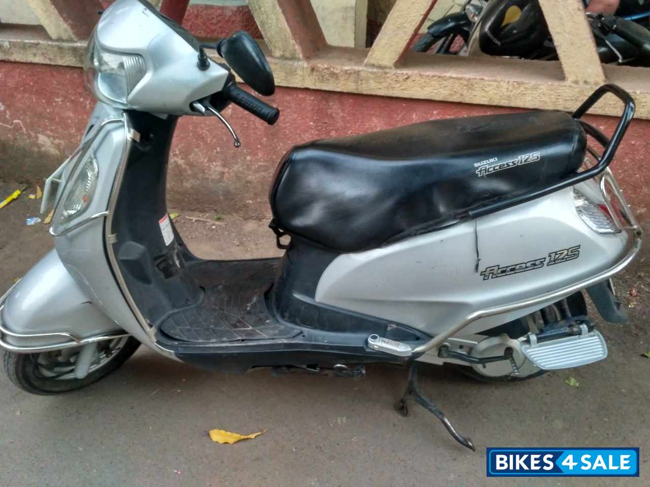 Grey Suzuki Access 125