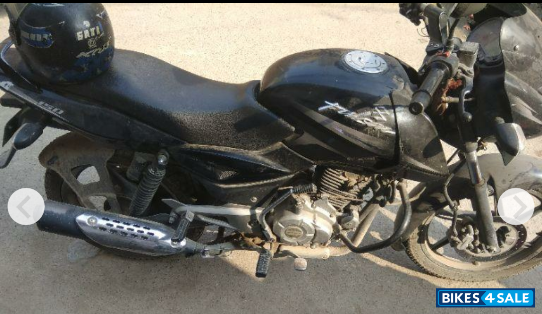 Black Bajaj Pulsar 150 DTSi