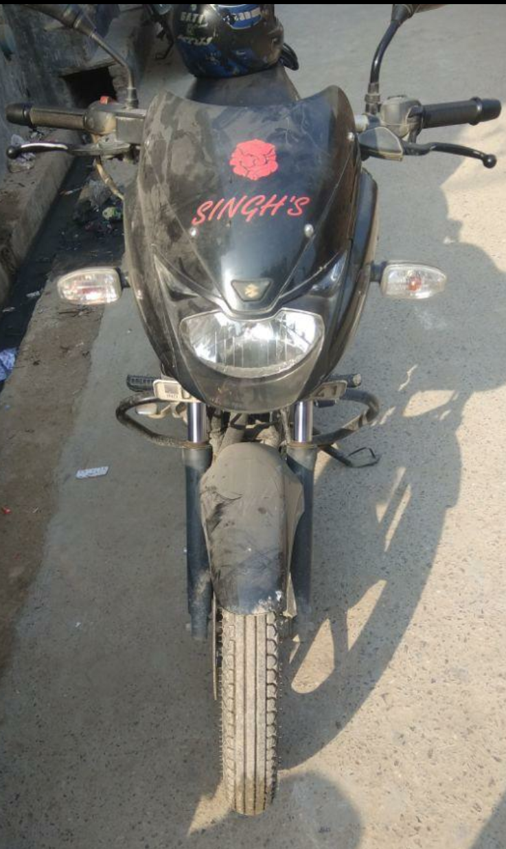 Black Bajaj Pulsar 150 DTSi