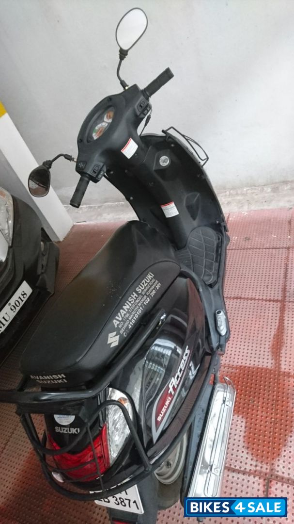 Black Suzuki Access 125