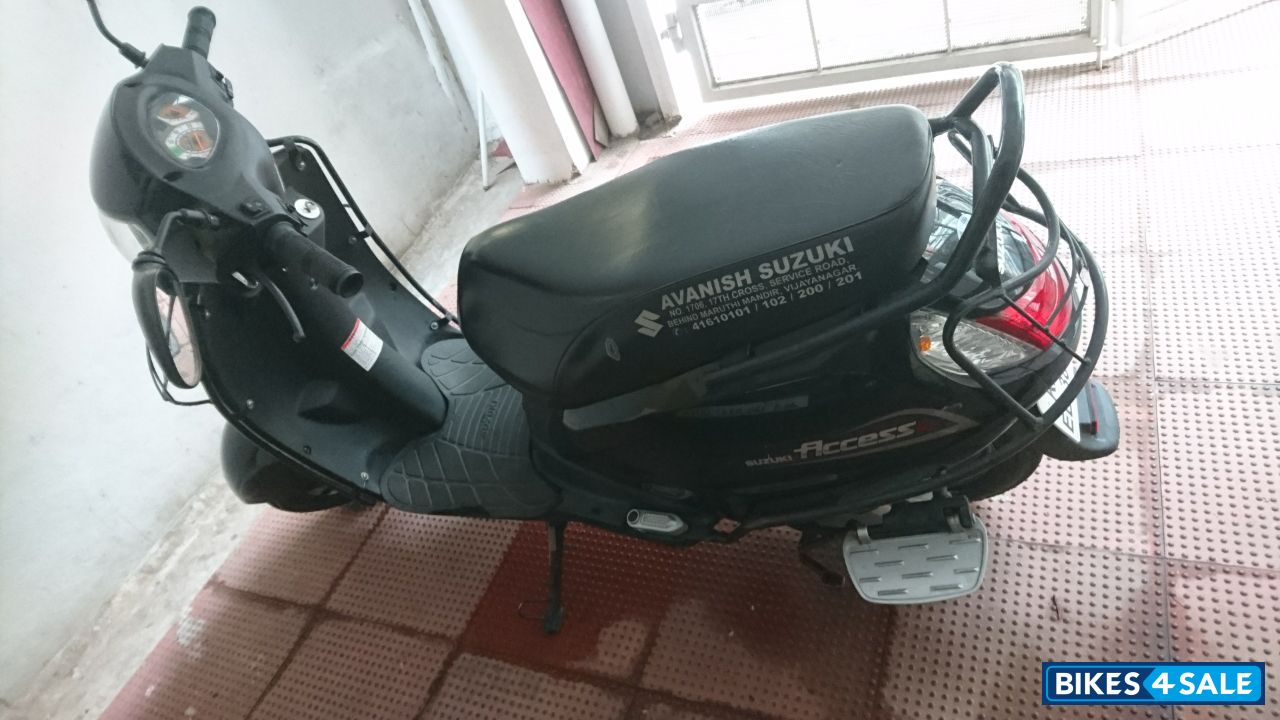 Black Suzuki Access 125