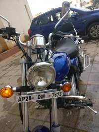 Plasma Blue Bajaj Avenger 220 DTS-i