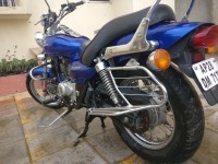 Plasma Blue Bajaj Avenger 220 DTS-i