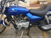 Plasma Blue Bajaj Avenger 220 DTS-i