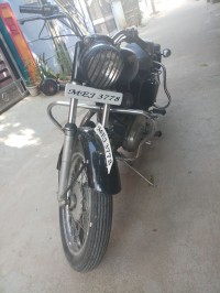 Black Royal Enfield Bullet