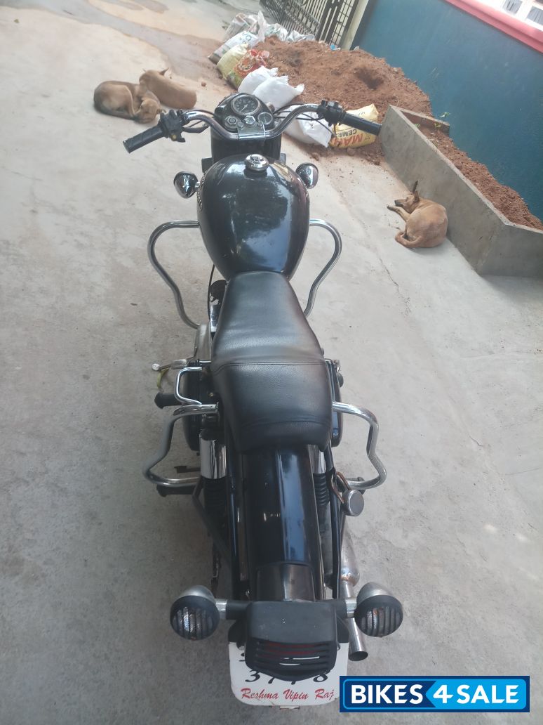 Black Royal Enfield Bullet