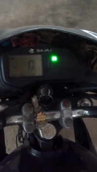 Black Bajaj XCD 125 DTS-Si