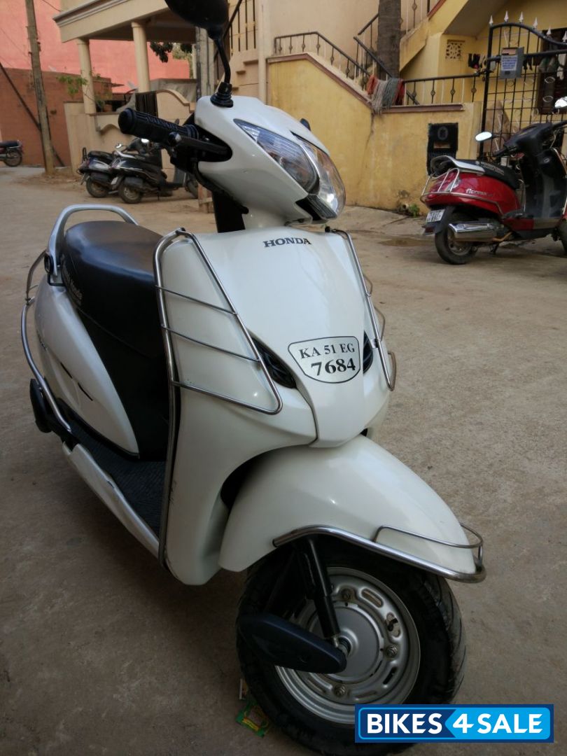 White Honda Activa White Honda Activa