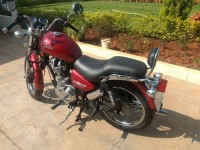 Red Royal Enfield Thunderbird TwinSpark 350