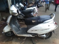 White Honda Activa