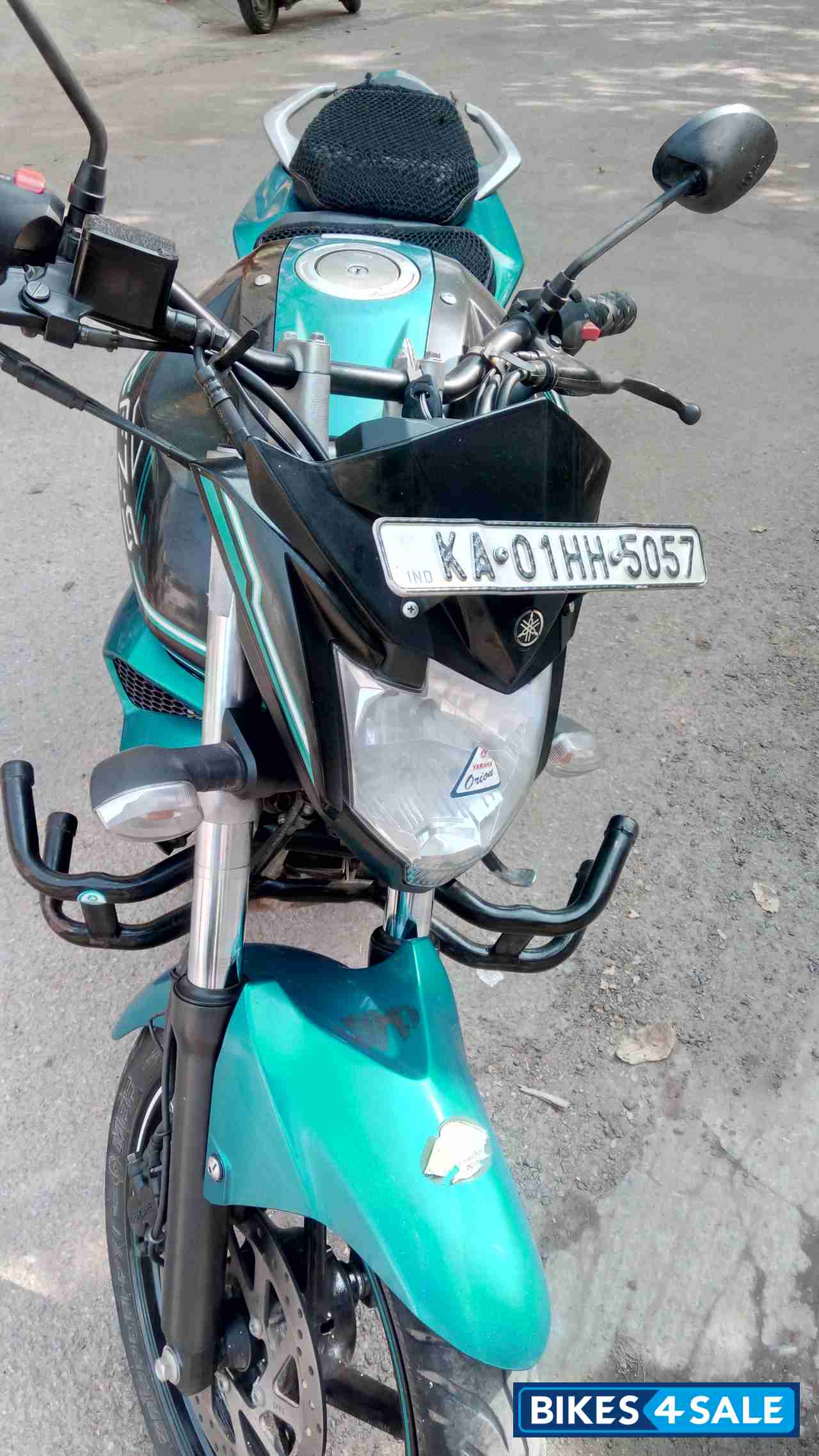 Turquoise Blue Yamaha FZ-S