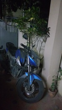 Blue Yamaha SZ-R
