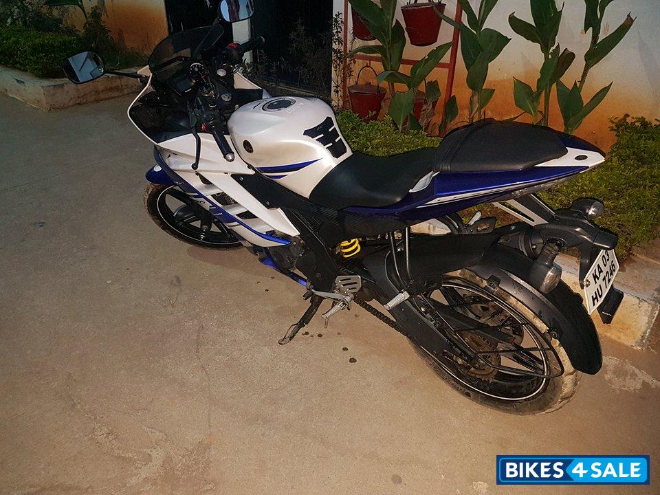 Racing Blue Yamaha YZF R15 V2