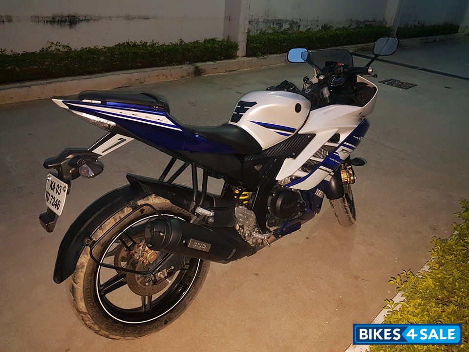 Racing Blue Yamaha YZF R15 V2