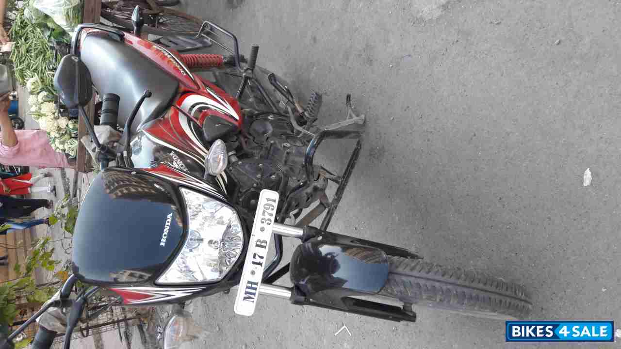 Red Black Honda Dream Yuga