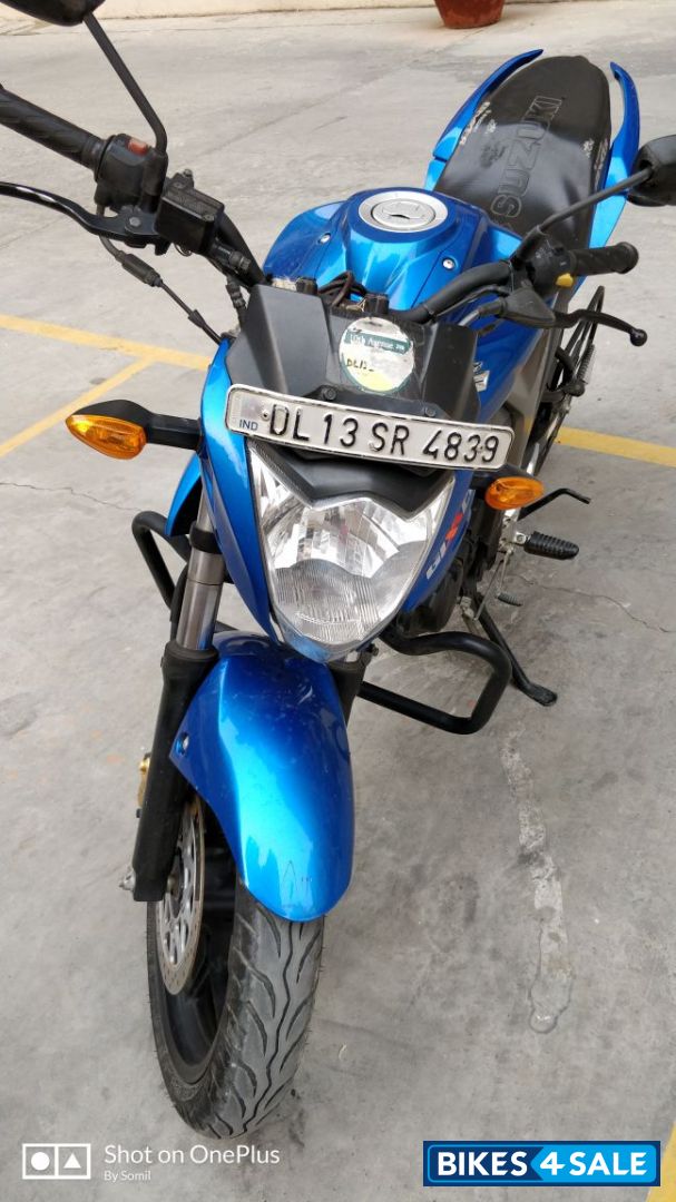 Blue Suzuki Gixxer 150