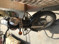 Black Royal Enfield Bullet Standard 350