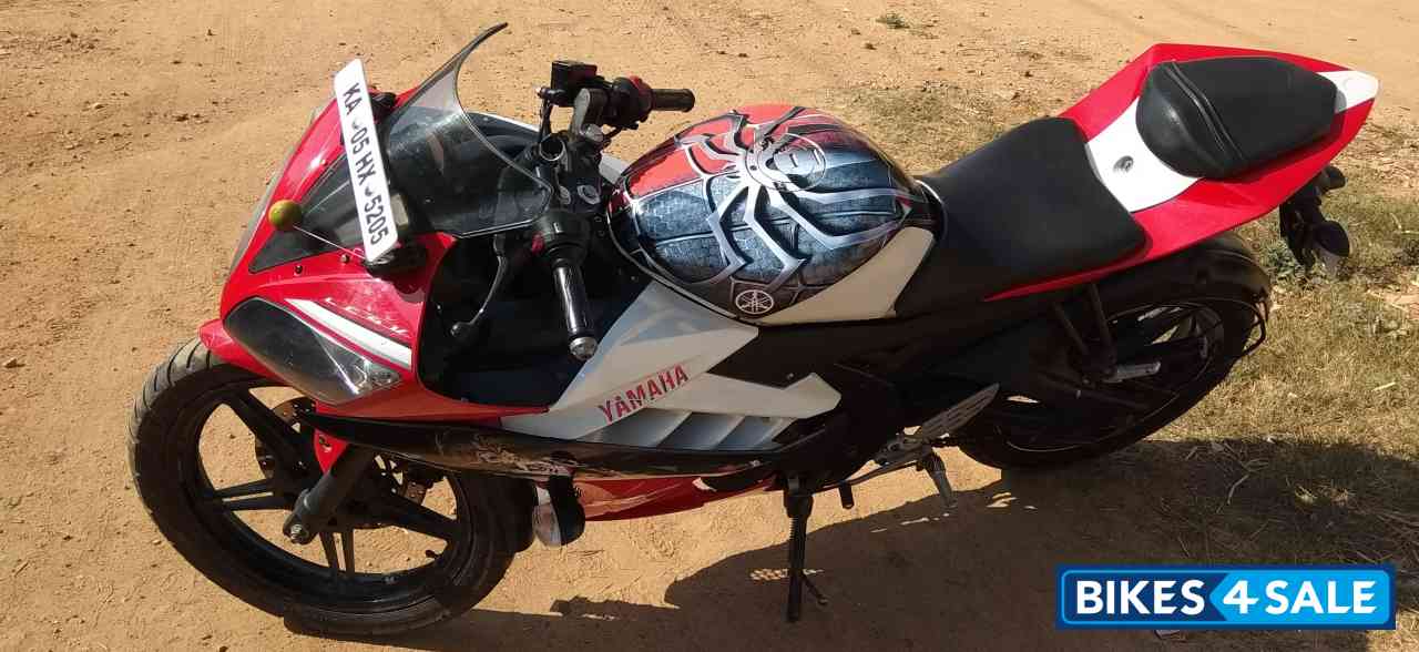 Red And White Yamaha YZF R15 V2