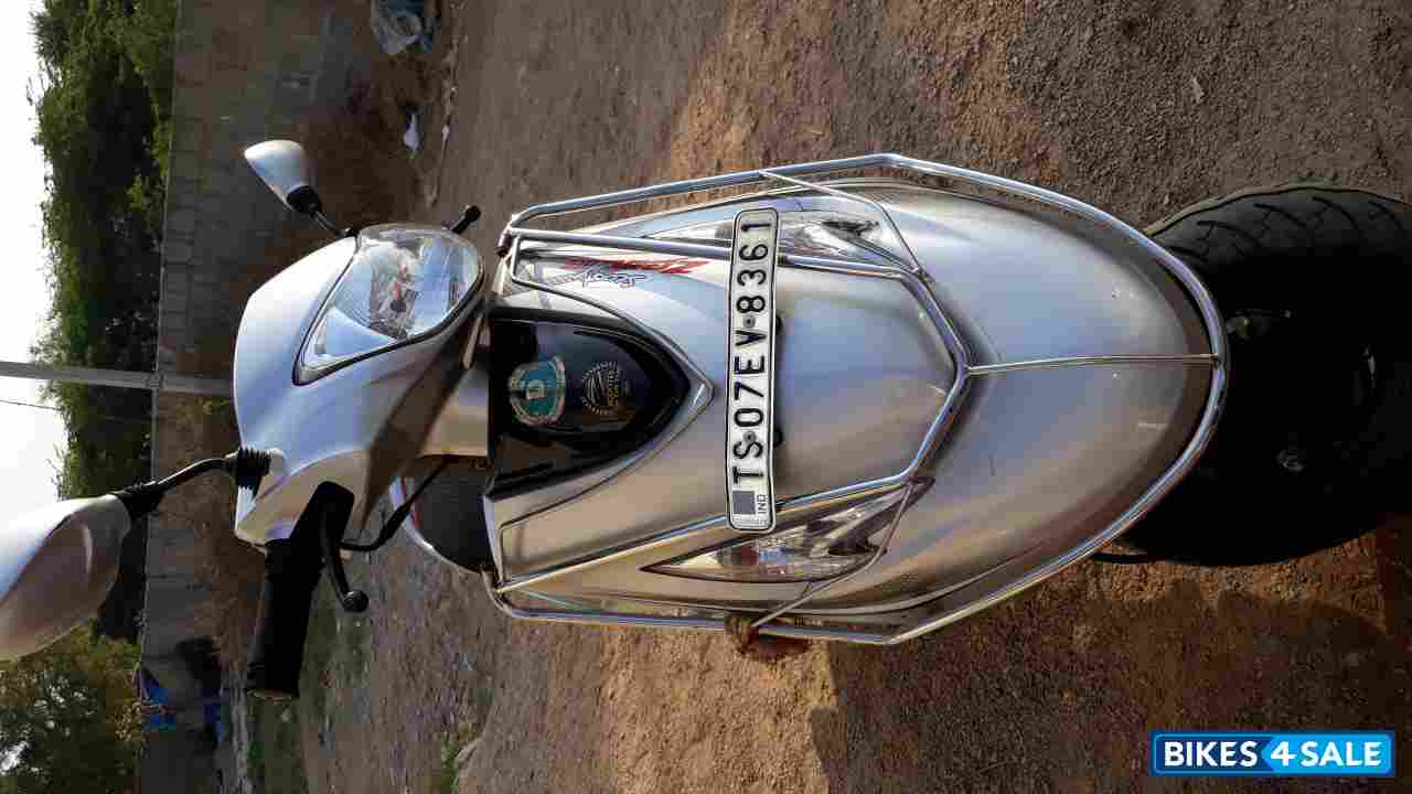 Silver TVS Scooty Zest