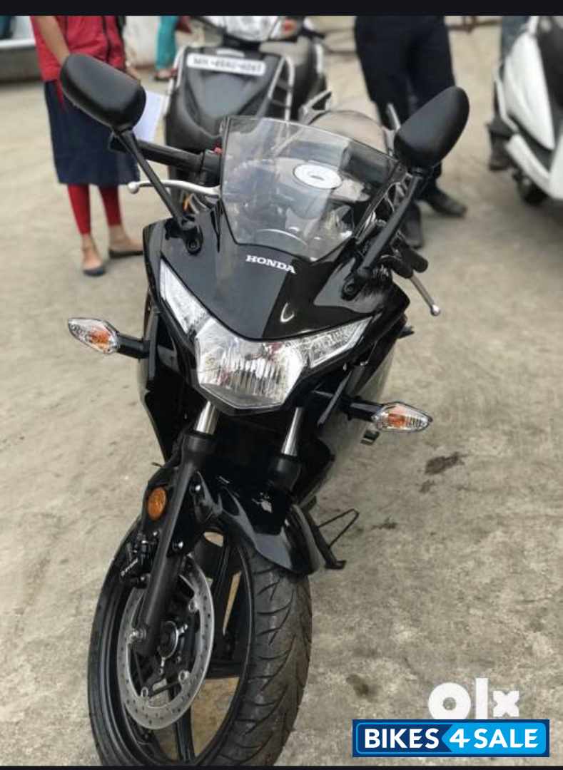 Assorted Black Honda CBR 250R