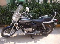 Black Bajaj Avenger Cruise 220