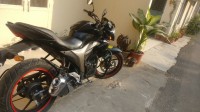 Black Suzuki Gixxer 150
