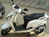 White Honda Aviator