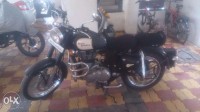 Black Royal Enfield Classic 500
