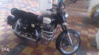 Black Royal Enfield Classic 500