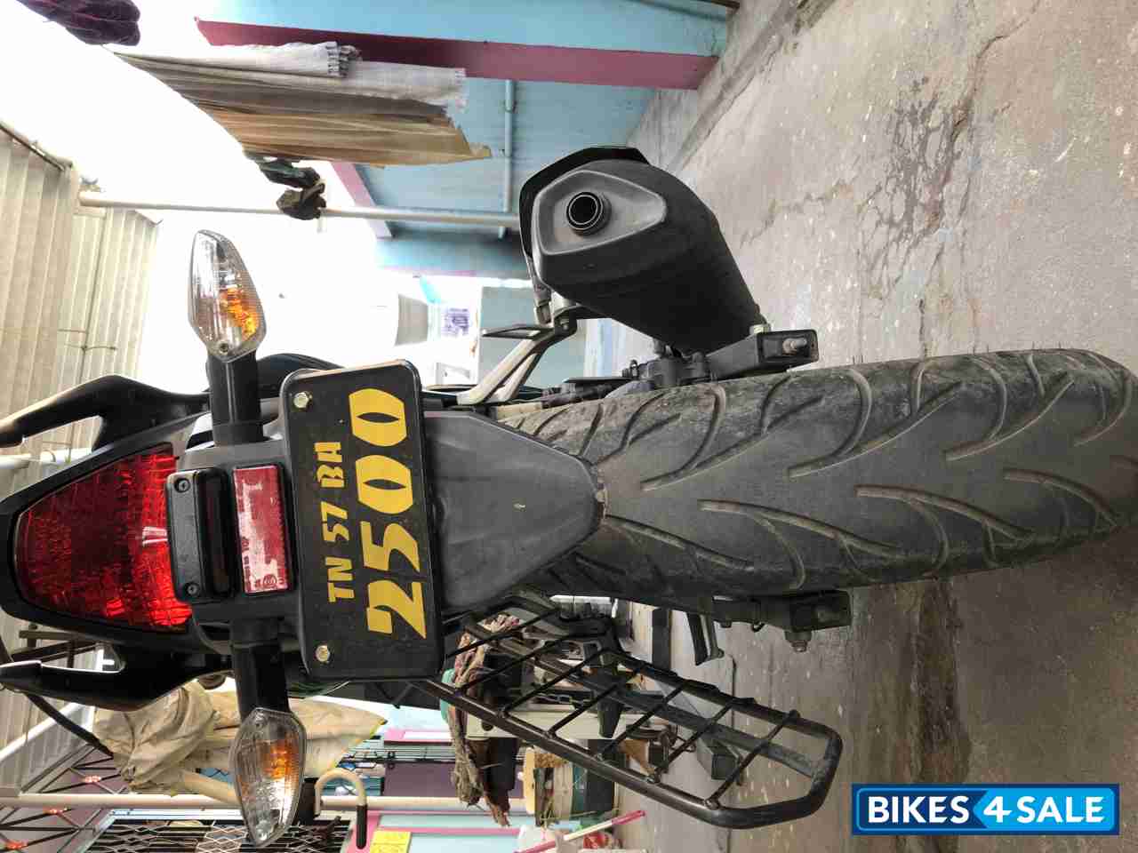 Full Black Honda CBR 250R