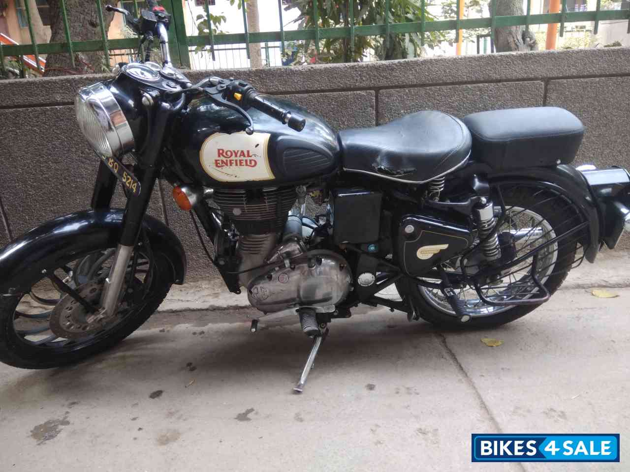 Black Royal Enfield Classic 350