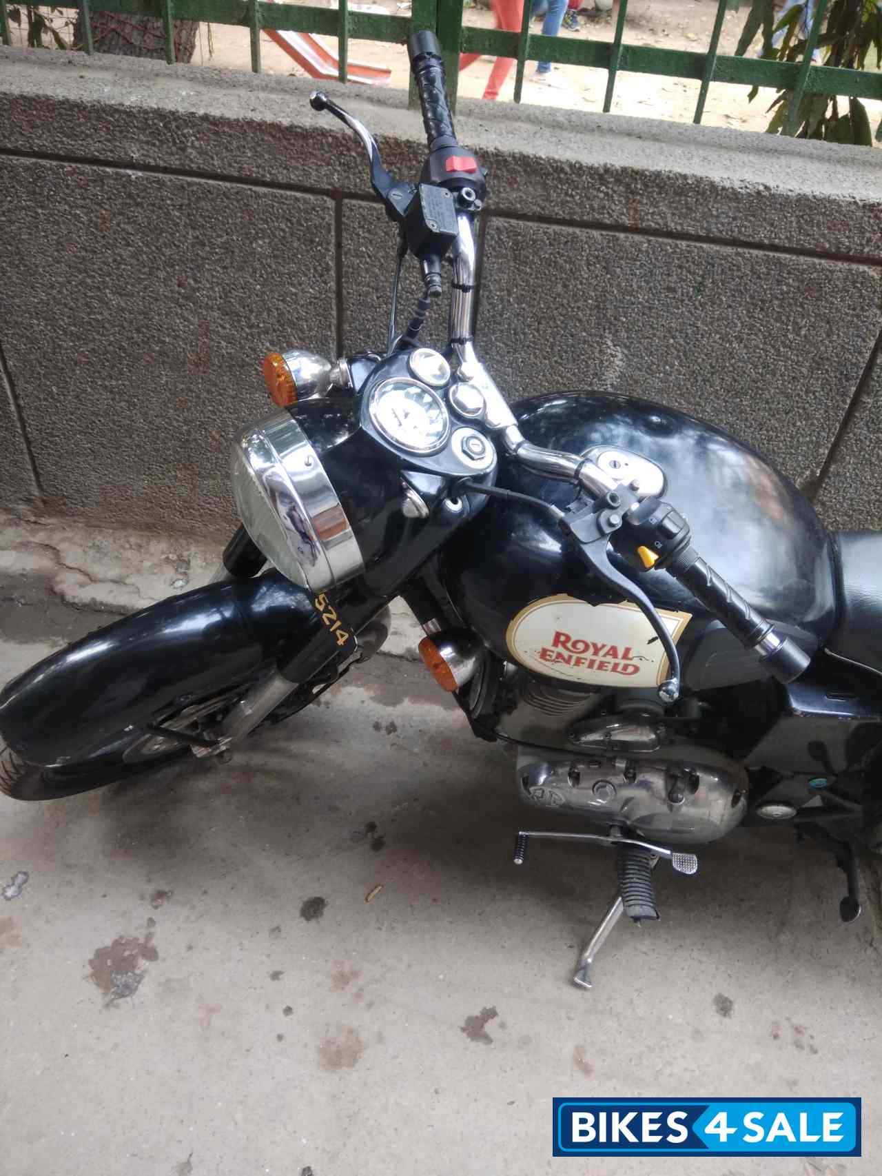 Black Royal Enfield Classic 350