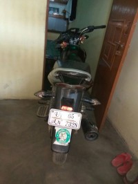 Black And Mehroom Bajaj XCD 135 DTS-Si