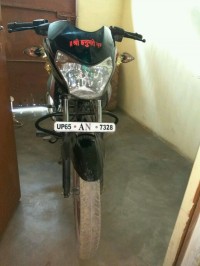 Black And Mehroom Bajaj XCD 135 DTS-Si