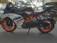 White & Orange KTM RC 390