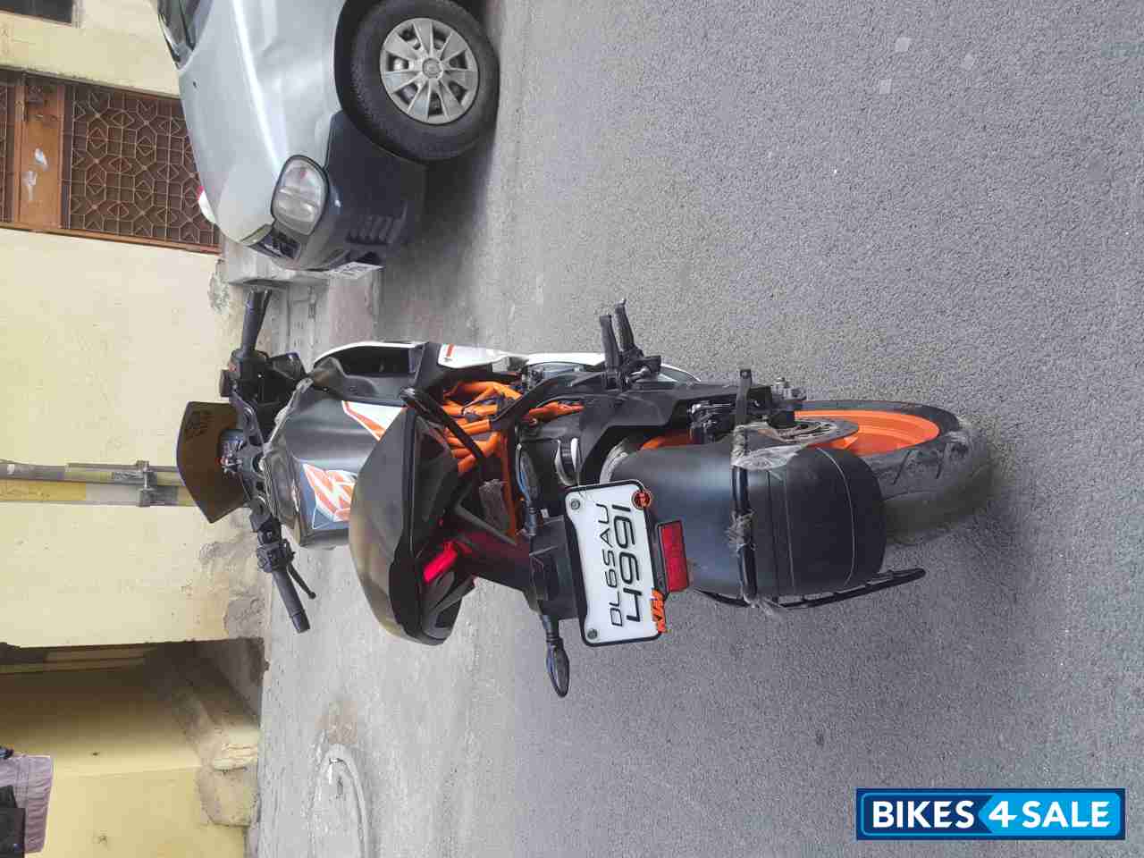 White & Orange KTM RC 390